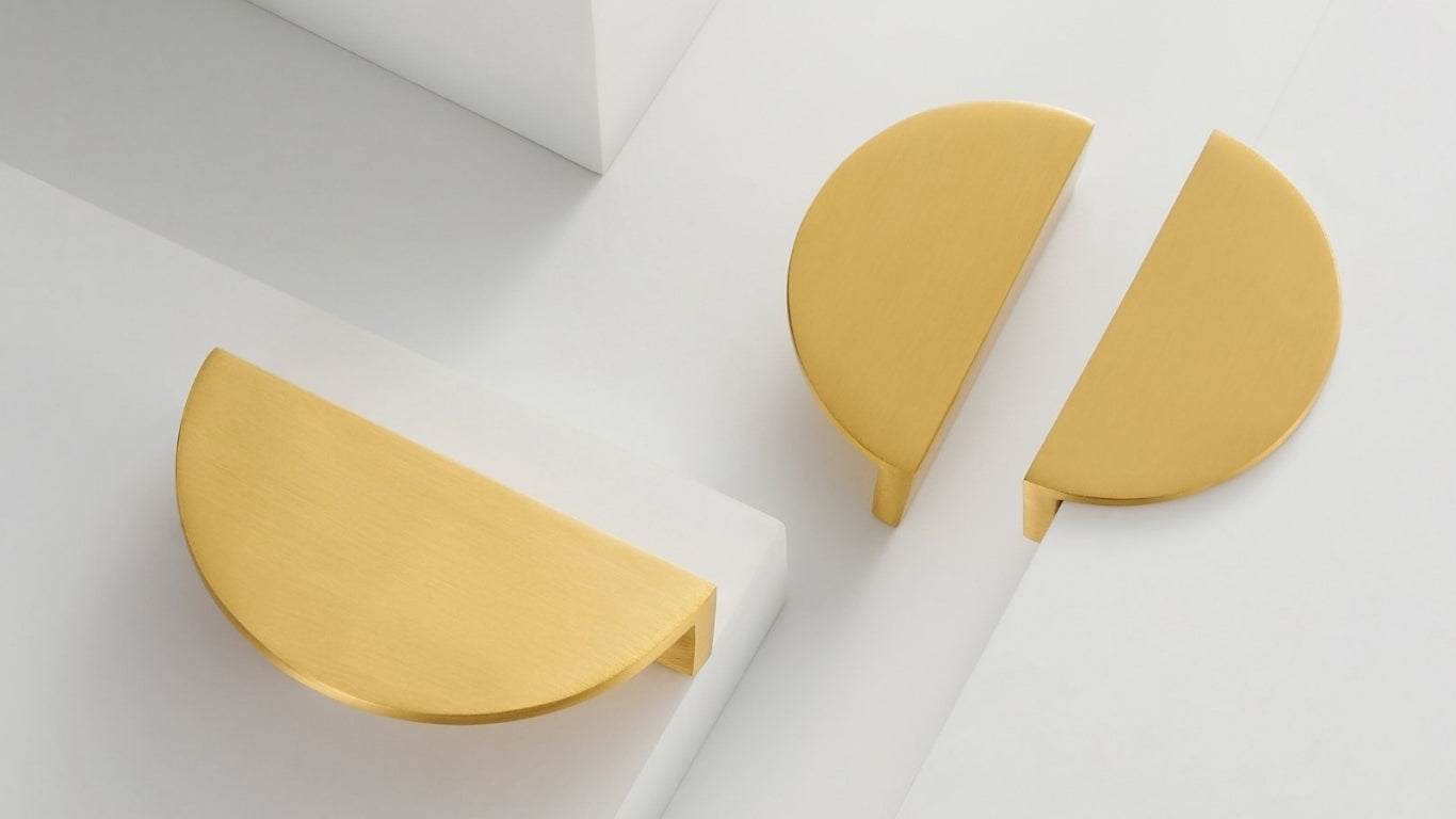 Greb CH018 | Profil | Messing