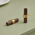 T-greep CH025W | Notenhout + Messing