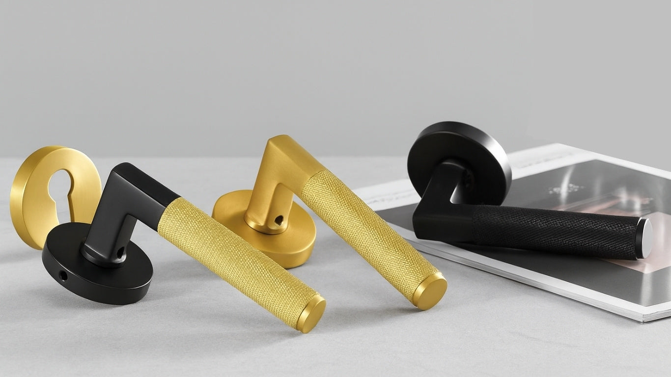 Deurklink 308A-243 | Zwart + Messing