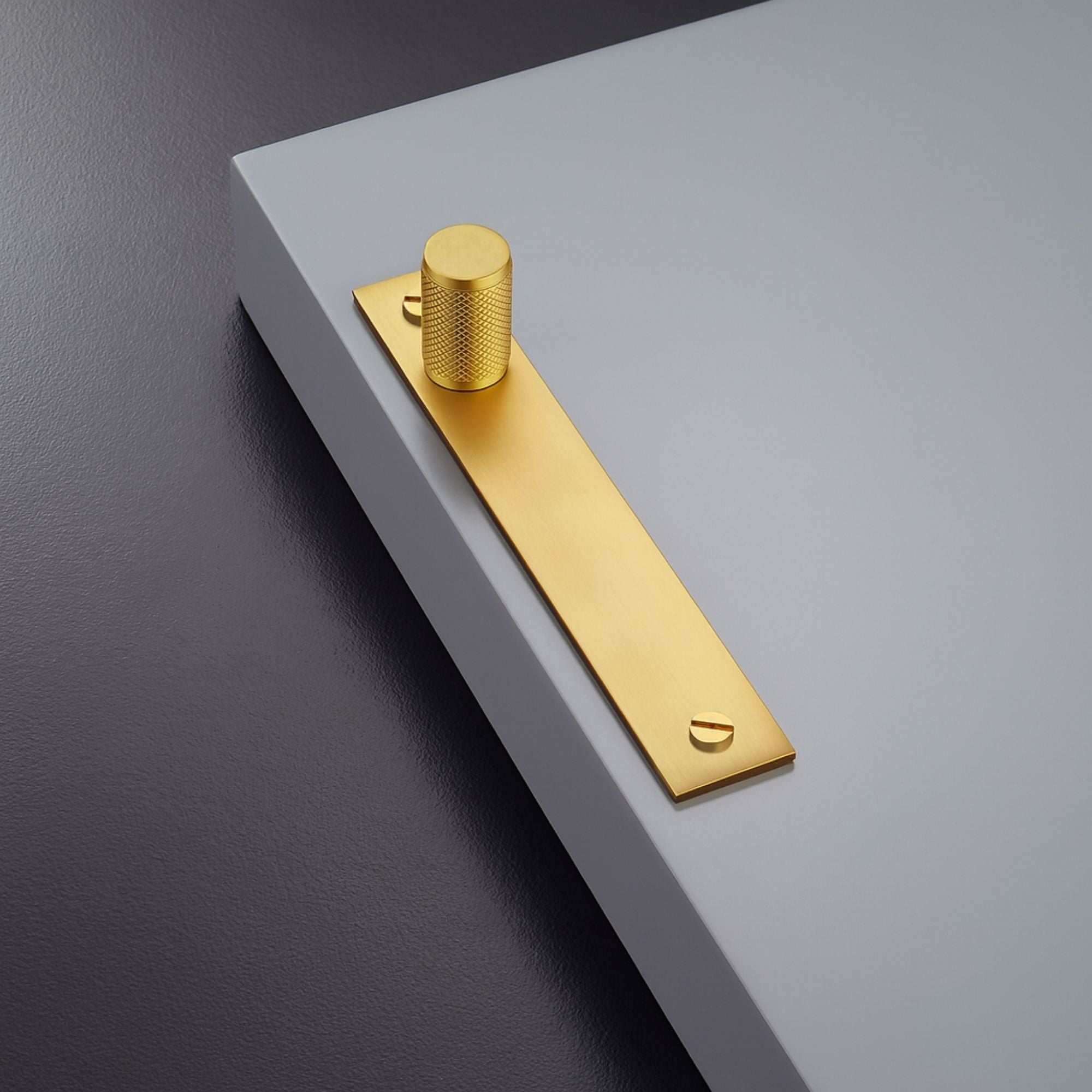 Griff 5005 | Gerändelt | Messing