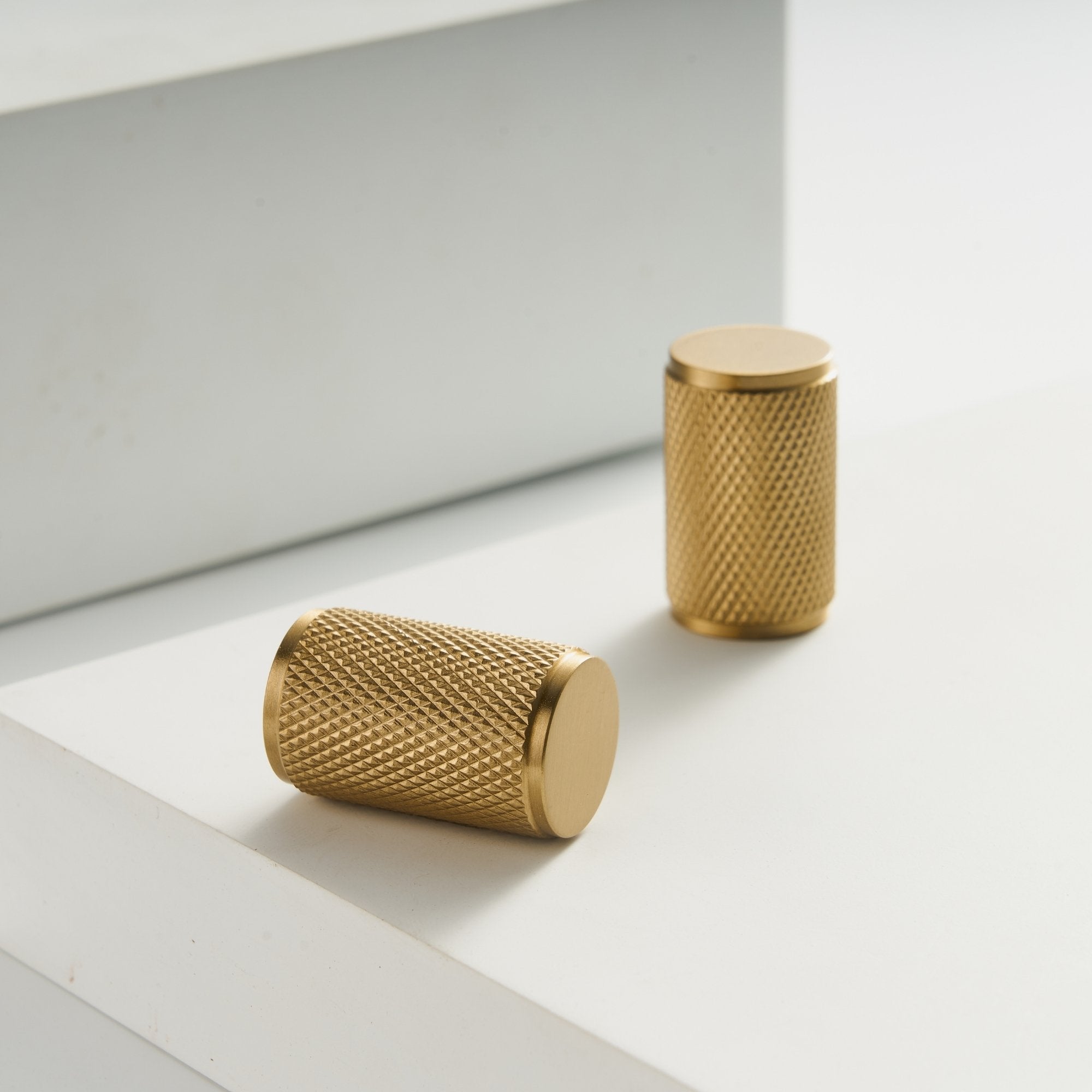 Knopp ch035 i mässing - första bild