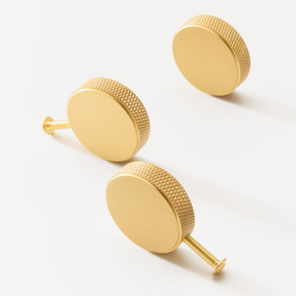 Pomello CH059A | Zigrinato | Ottone