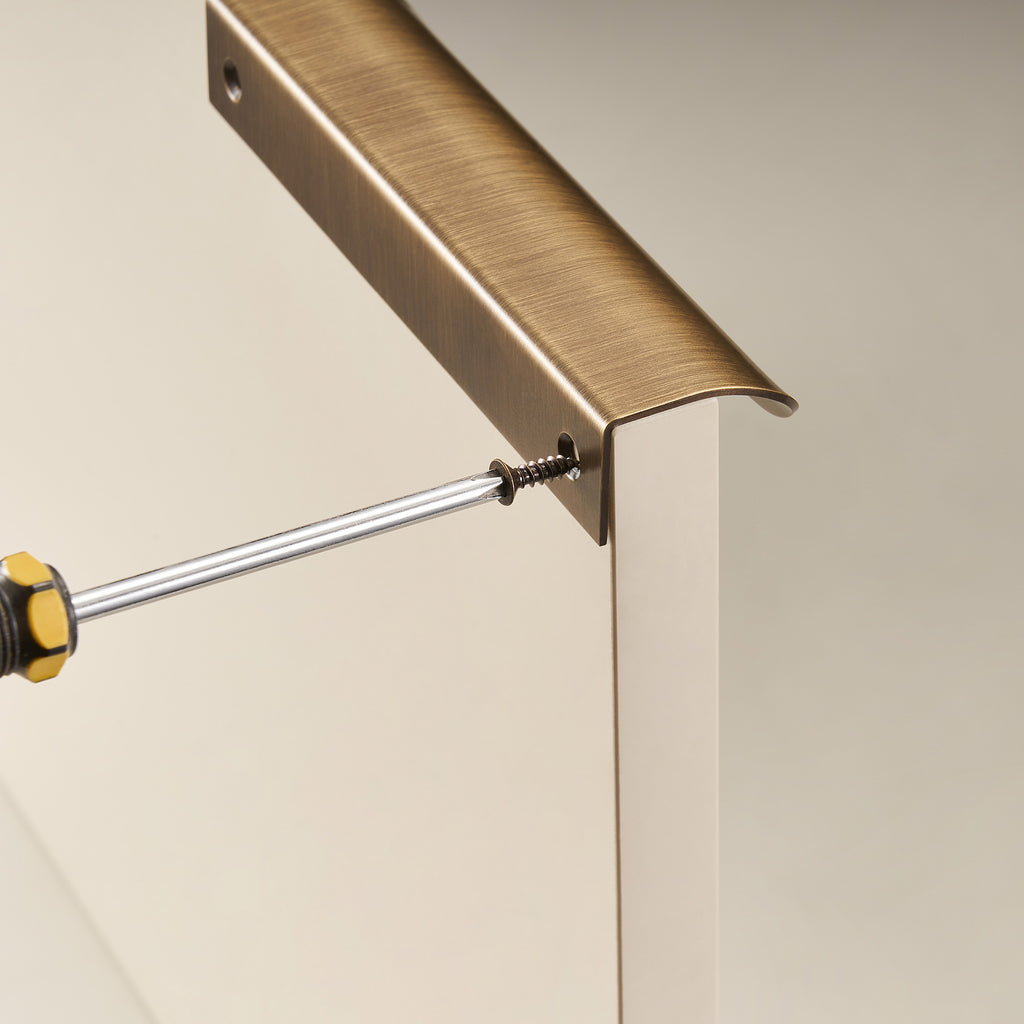 Håndtak CH015 | Profil | Antikk Messing