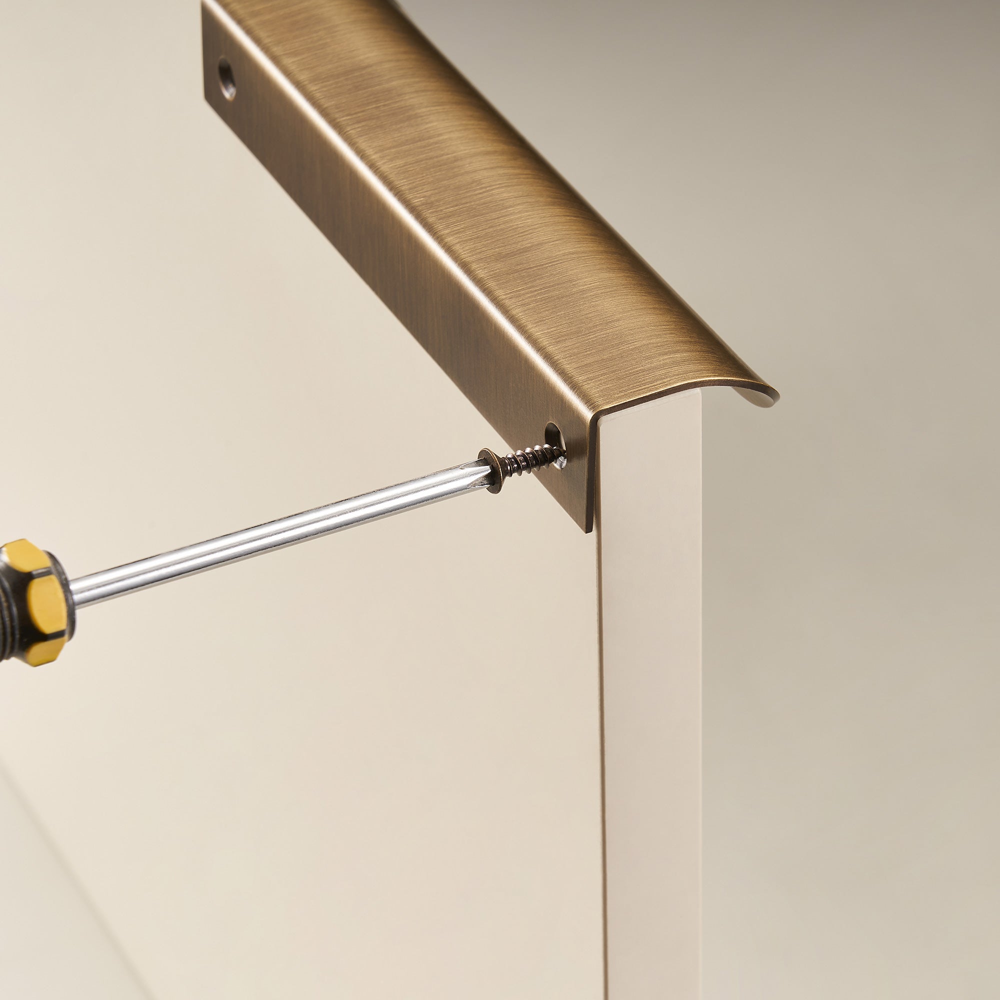Håndtak CH015 | Profil | Antikk Messing