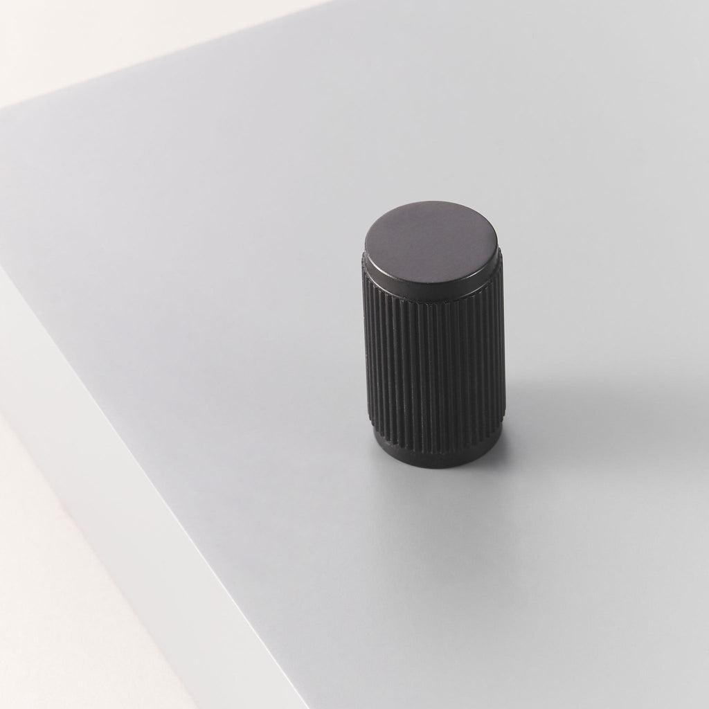 Pomolo 3100 | Zigrinato | Nera